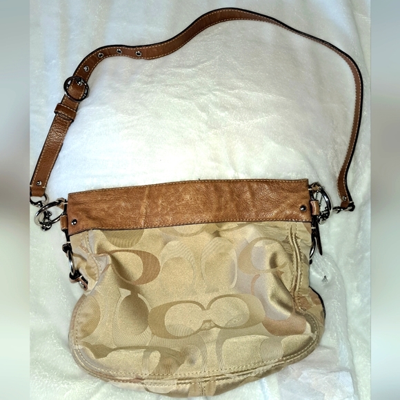 COACH GENUINE LEATHER AND SATIN JACQUARD BUCKET BAG - Picture 1 of 16